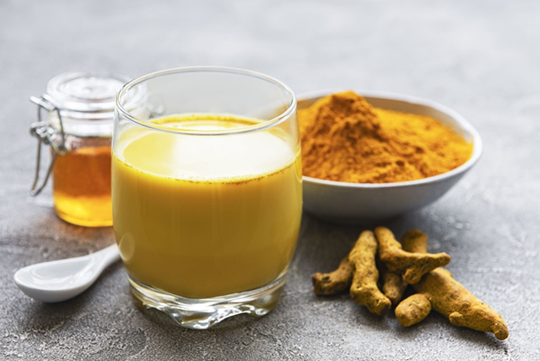Turmeric and honey - Ayurvedic home remedy for dry cough